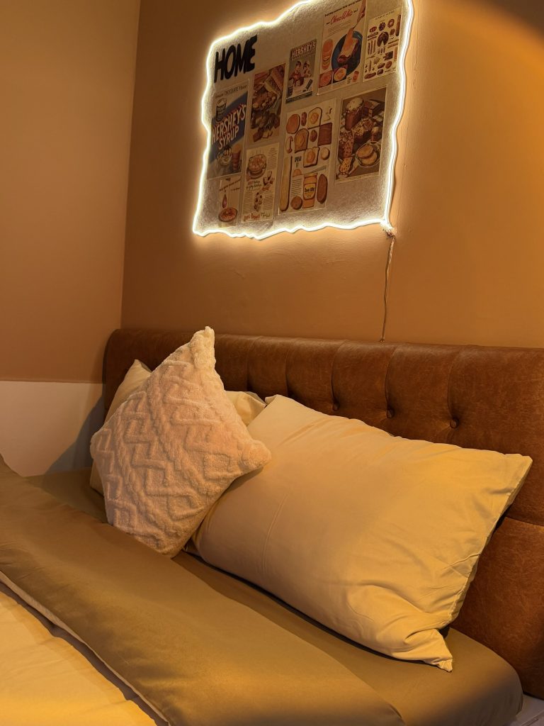 Mocha Room 3